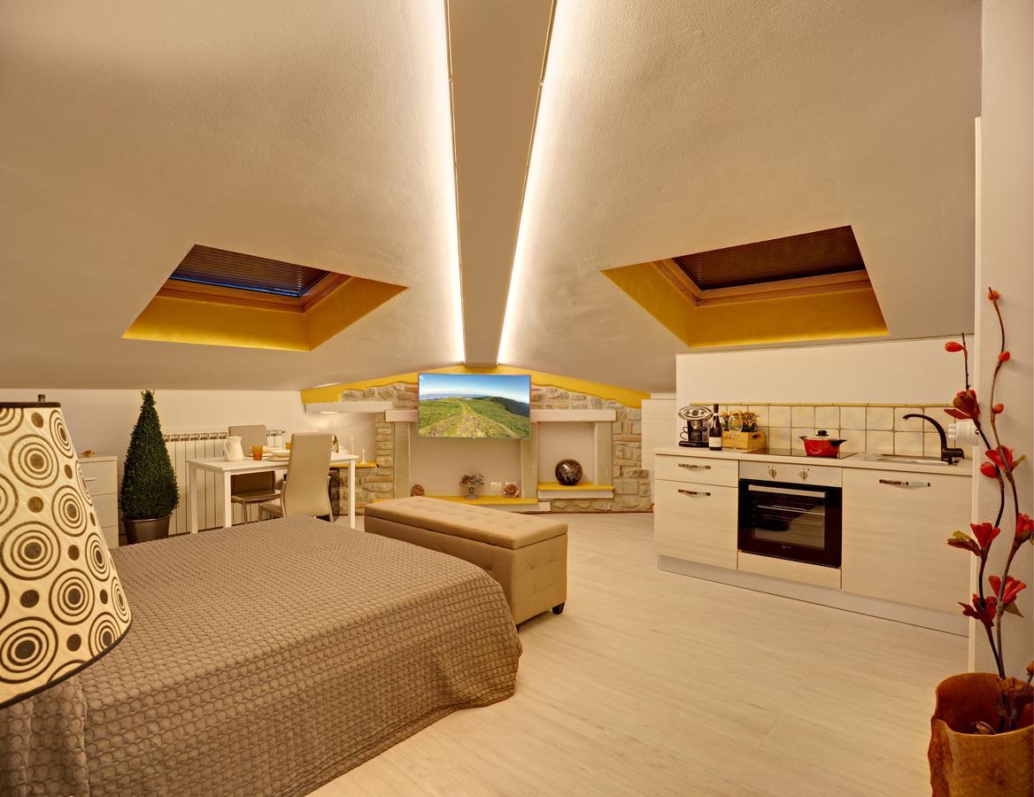 Casa Vacanze - Matelda Bed & Breakfast ป็อปปี ภายนอก รูปภาพ