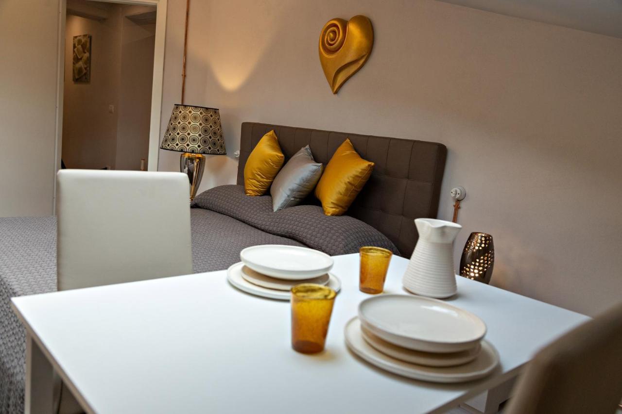 Casa Vacanze - Matelda Bed & Breakfast ป็อปปี ภายนอก รูปภาพ