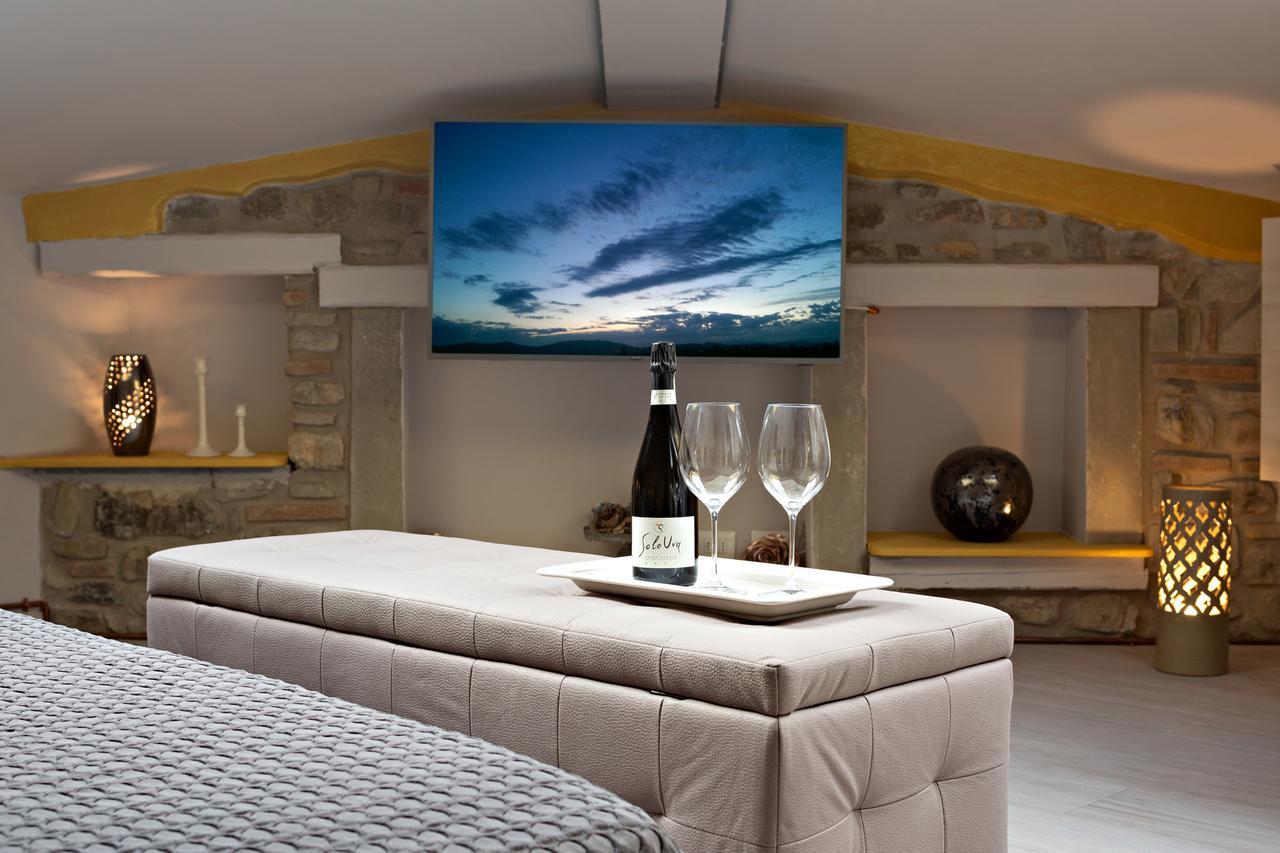 Casa Vacanze - Matelda Bed & Breakfast ป็อปปี ภายนอก รูปภาพ